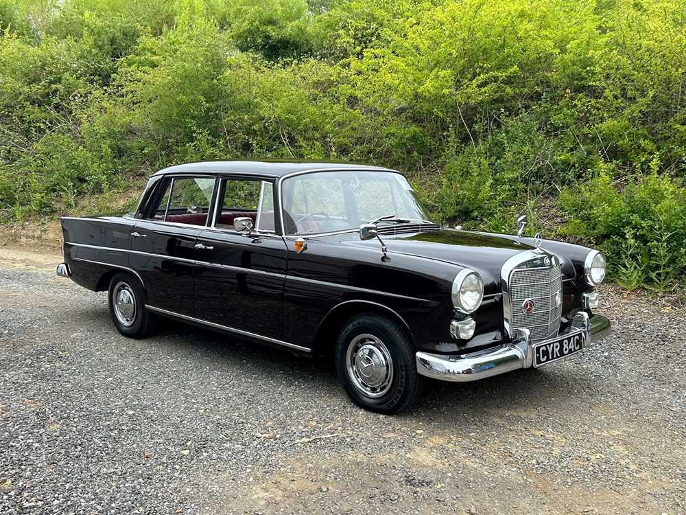 Lot 45 - 1965 Mercedes-Benz 190 C