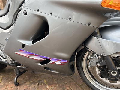 Lot 395 - 1997 Kawasaki Ninja ZZ-R1100