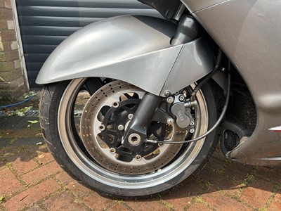 Lot 395 - 1997 Kawasaki Ninja ZZ-R1100