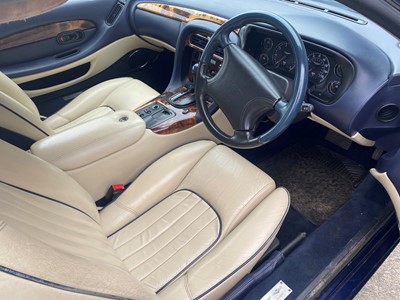 Lot 91 - 1998 Aston Martin DB7 Volante