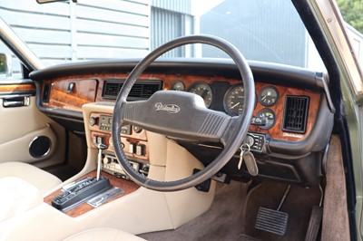 Lot 65 - 1986 Daimler Double Six