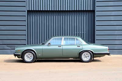 Lot 65 - 1986 Daimler Double Six