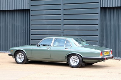 Lot 65 - 1986 Daimler Double Six