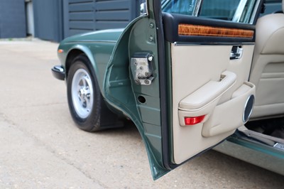 Lot 65 - 1986 Daimler Double Six