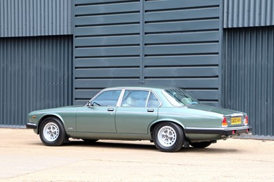 Lot 65 - 1986 Daimler Double Six