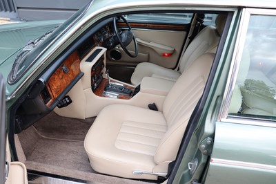 Lot 65 - 1986 Daimler Double Six