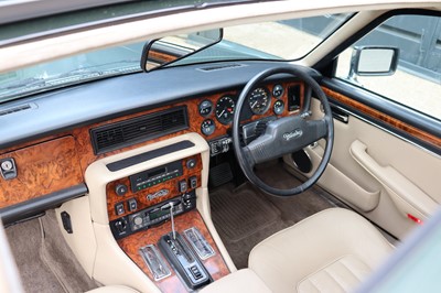 Lot 65 - 1986 Daimler Double Six