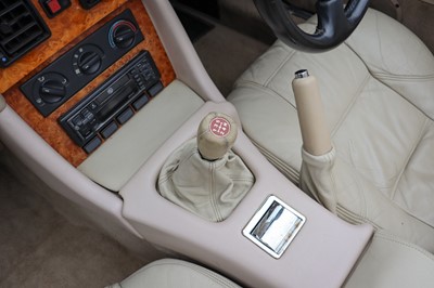 Lot 95 - 1997 MG RV8