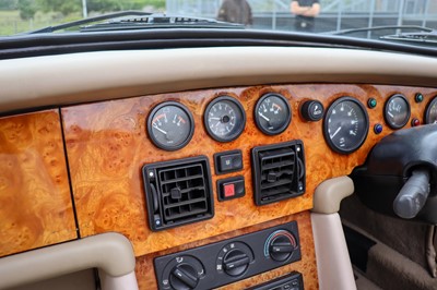 Lot 95 - 1997 MG RV8