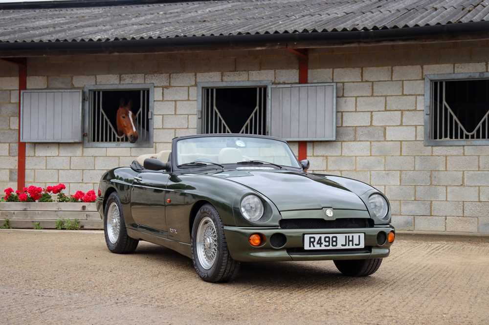 Lot 95 - 1997 MG RV8