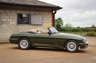 Lot 95 - 1997 MG RV8