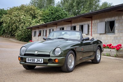 Lot 95 - 1997 MG RV8