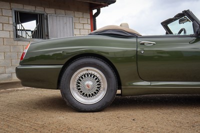 Lot 95 - 1997 MG RV8