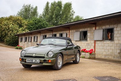 Lot 95 - 1997 MG RV8