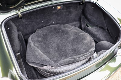 Lot 95 - 1997 MG RV8