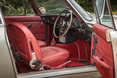 Lot 79 - 1966 Aston Martin DB6 Sports Saloon