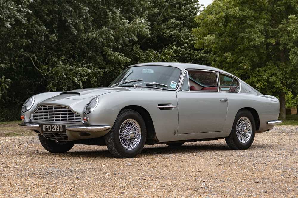 Lot 79 - 1966 Aston Martin DB6 Sports Saloon