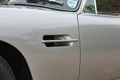 Lot 79 - 1966 Aston Martin DB6 Sports Saloon