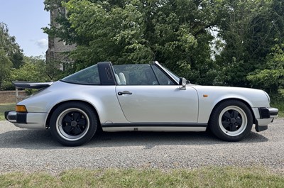 Lot 107 - 1989 Porsche 911 3.2 Targa Sport