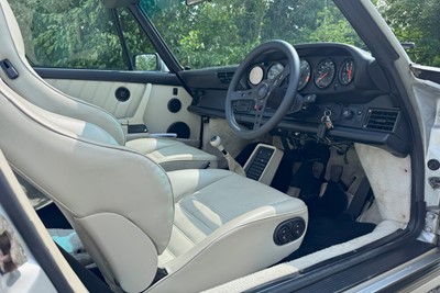 Lot 107 - 1989 Porsche 911 3.2 Targa Sport