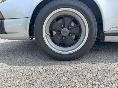 Lot 107 - 1989 Porsche 911 3.2 Targa Sport