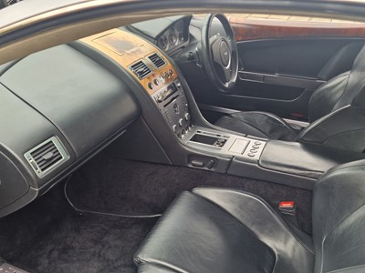 Lot 48 - 2004 Aston Martin DB9