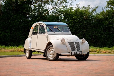 Lot 2 - 1964 Citroën 2CV