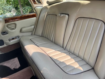 Lot 14 - 1977 Rolls-Royce Silver Shadow II