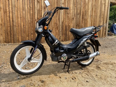 Lot 123 - 1998 Manet Korado