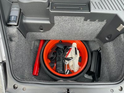 Lot 99 - 1999 Porsche 911 Carrera 4 Cabriolet