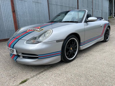 Lot 99 - 1999 Porsche 911 Carrera 4 Cabriolet
