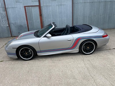 Lot 99 - 1999 Porsche 911 Carrera 4 Cabriolet