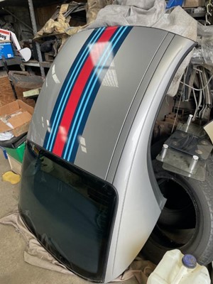 Lot 99 - 1999 Porsche 911 Carrera 4 Cabriolet