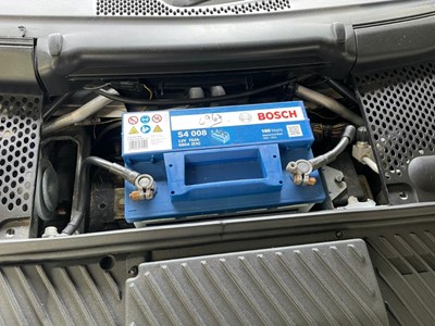 Lot 99 - 1999 Porsche 911 Carrera 4 Cabriolet