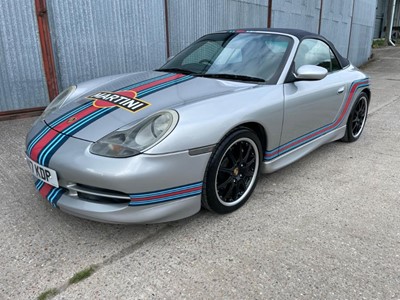 Lot 99 - 1999 Porsche 911 Carrera 4 Cabriolet
