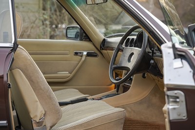 Lot 47 - 1980 Mercedes Benz 450 SLC