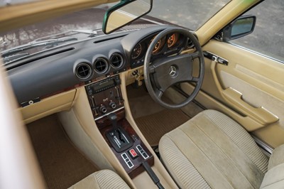 Lot 47 - 1980 Mercedes Benz 450 SLC