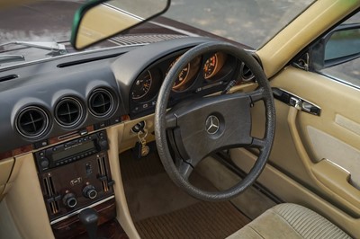 Lot 47 - 1980 Mercedes Benz 450 SLC