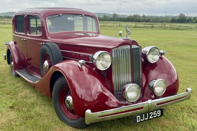 Lot 24 - 1935 Packard Eight Club Sedan