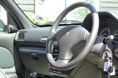 Lot 73 - 1998 Peugeot 106 XR Quicksilver