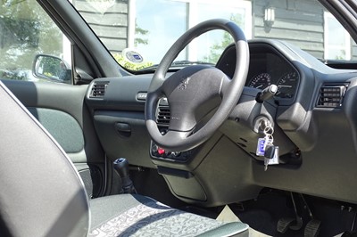 Lot 73 - 1998 Peugeot 106 XR Quicksilver