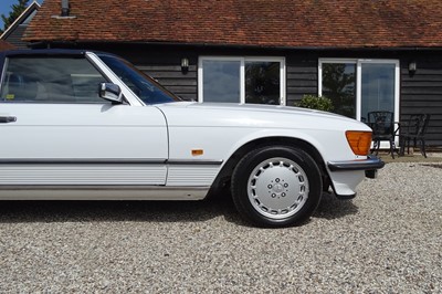 Lot 112 - 1989 Mercedes-Benz 300SL