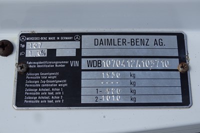 Lot 112 - 1989 Mercedes-Benz 300SL