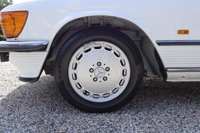 Lot 112 - 1989 Mercedes-Benz 300SL