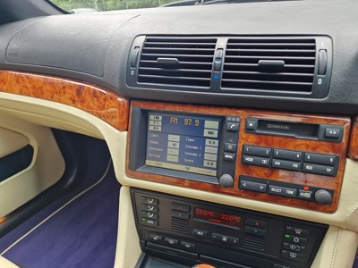 Lot 94 - 2000 BMW Alpina B10 V8