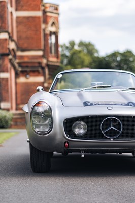 Lot 1963 Mercedes-Benz 300SL Roadster