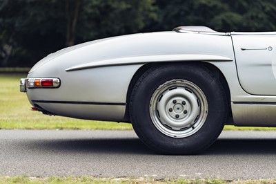 Lot 1963 Mercedes-Benz 300SL Roadster