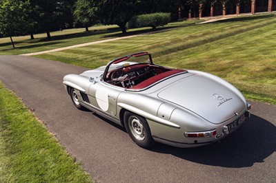 Lot 1963 Mercedes-Benz 300SL Roadster