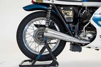 Lot 235 - 1972 Triumph TR6R Special
