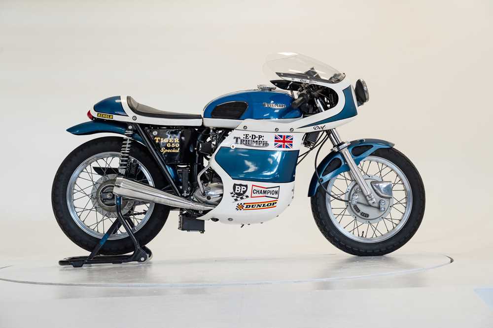 Lot 235 - 1972 Triumph TR6R Special